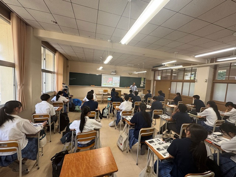 Sasayama Homei High School classroom